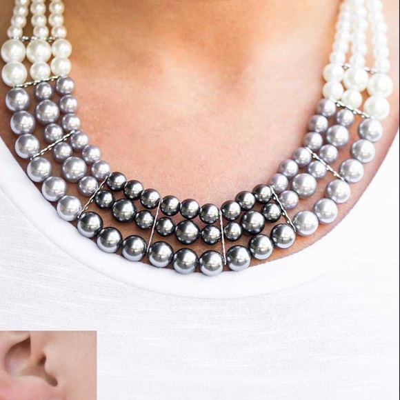 Necklace & Earrings:  Lady in Waiting - Picture 2 of 3